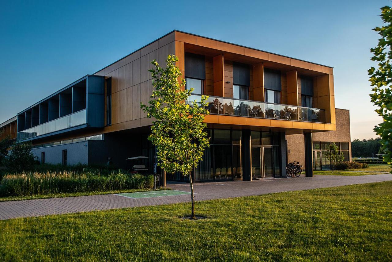 Hotel Bonifacio Spa&Sport Resort Sochocin Exterior foto